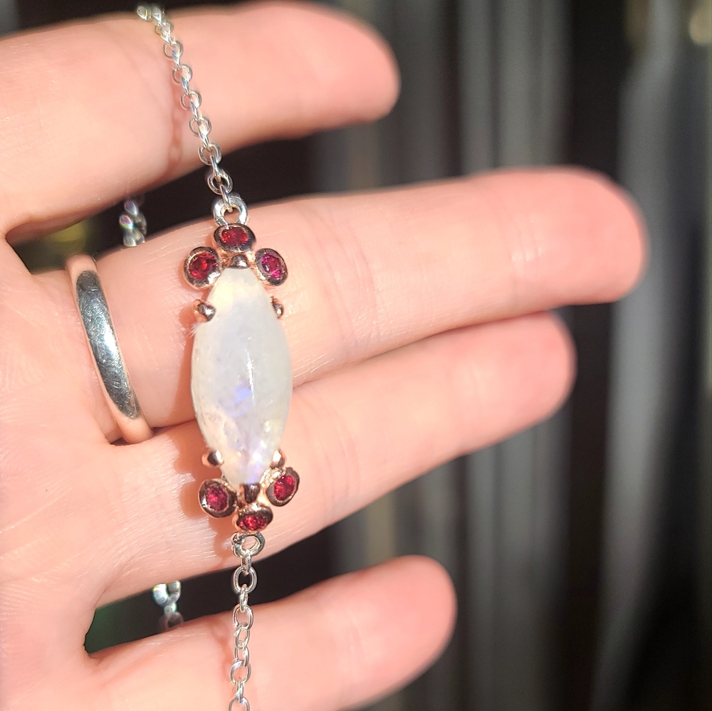 STUNNING HUGE Marquise cut moonstone & garnet sterling & gold bracelet - Picture 3 of 7